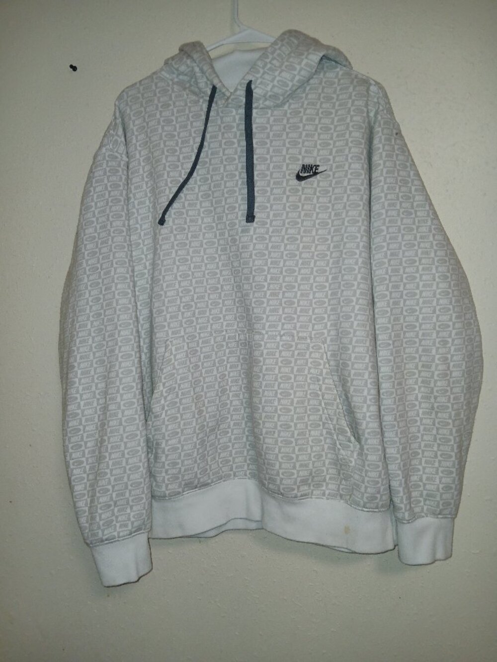 nike all over print hoodie size xxl